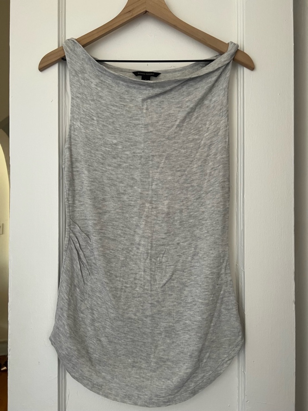 Banana Republic Heather Gray Sleeveless Draped Neck Tank Top, Size S